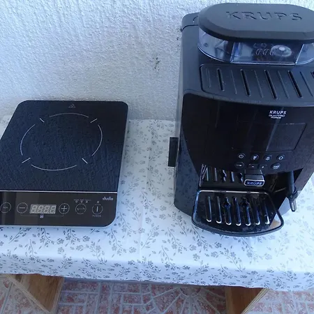 Comfortable With Kitchen, Close To Beautiful Apartamento