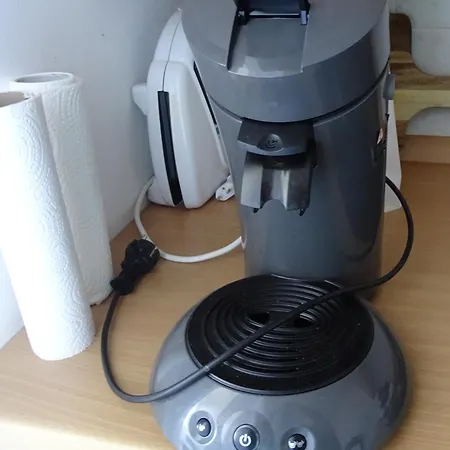 Comfortable With Kitchen, Close To Beautiful *