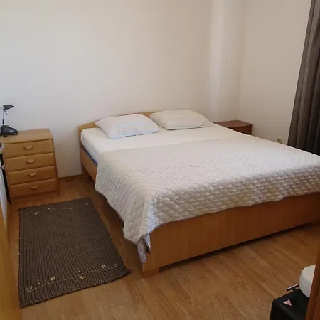 Comfortable With Kitchen, Close To Beautiful Apartmán Povljana