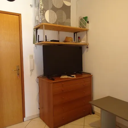 Comfortable With Kitchen, Close To Beautiful Apartment Povljana