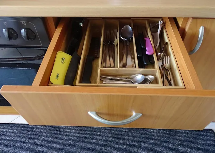 公寓 Comfortable With Kitchen, Close To Beautiful *