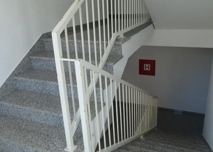 公寓 Comfortable With Kitchen, Close To Beautiful *