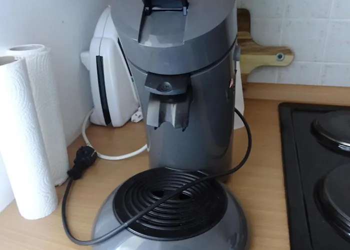 Comfortable With Kitchen, Close To Beautiful *